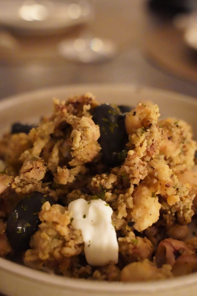 Detalle de cocina en La Josefita, producto local de las Islas Baleares